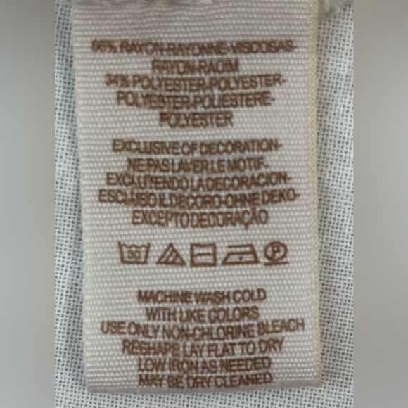 Free People M Boho Lace Trim V-Neck Long Sleeved Top in Off-White - Picture 8 of 10